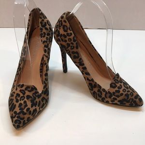 Lauren Conrad Leopard Print PointedToe Pump Size 6